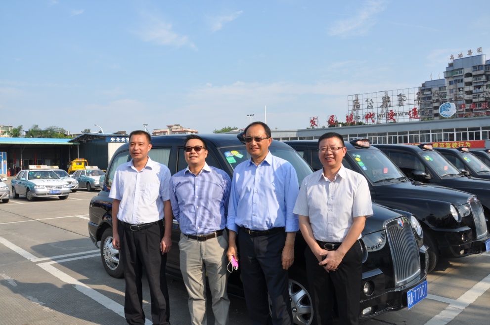 新西兰吉斯伯恩市市长廖振明中冠农业集团董事长赖柏霖莅临华威集团